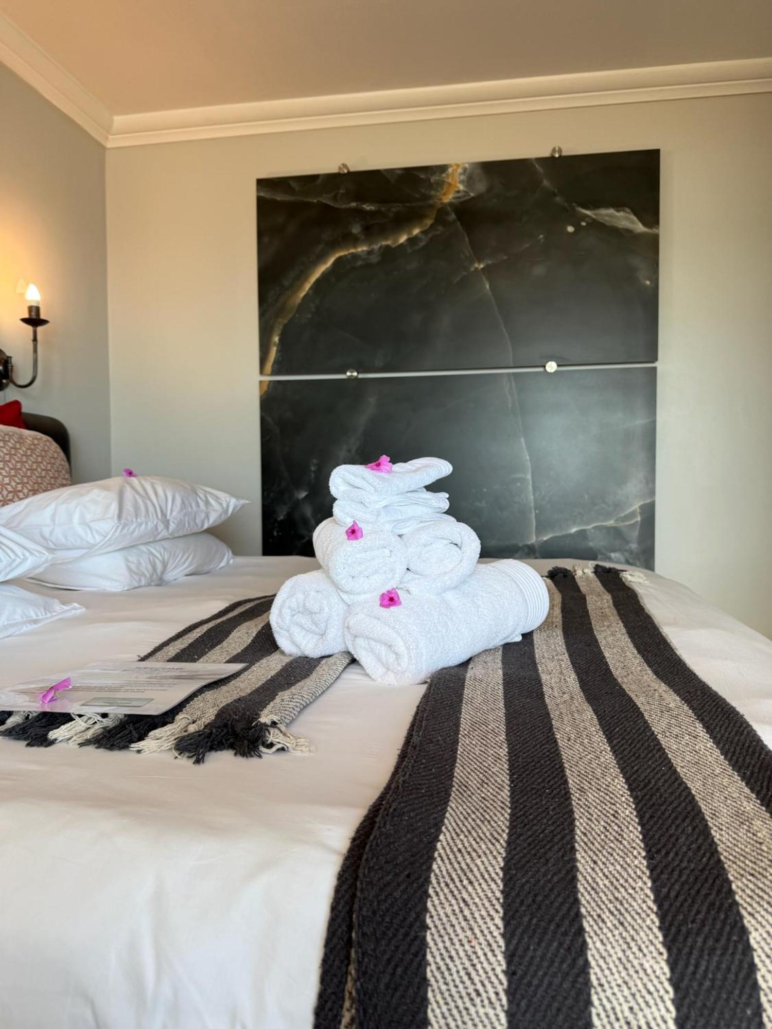 Dolphin Dunes Guesthouse Wildernis Eksteriør billede